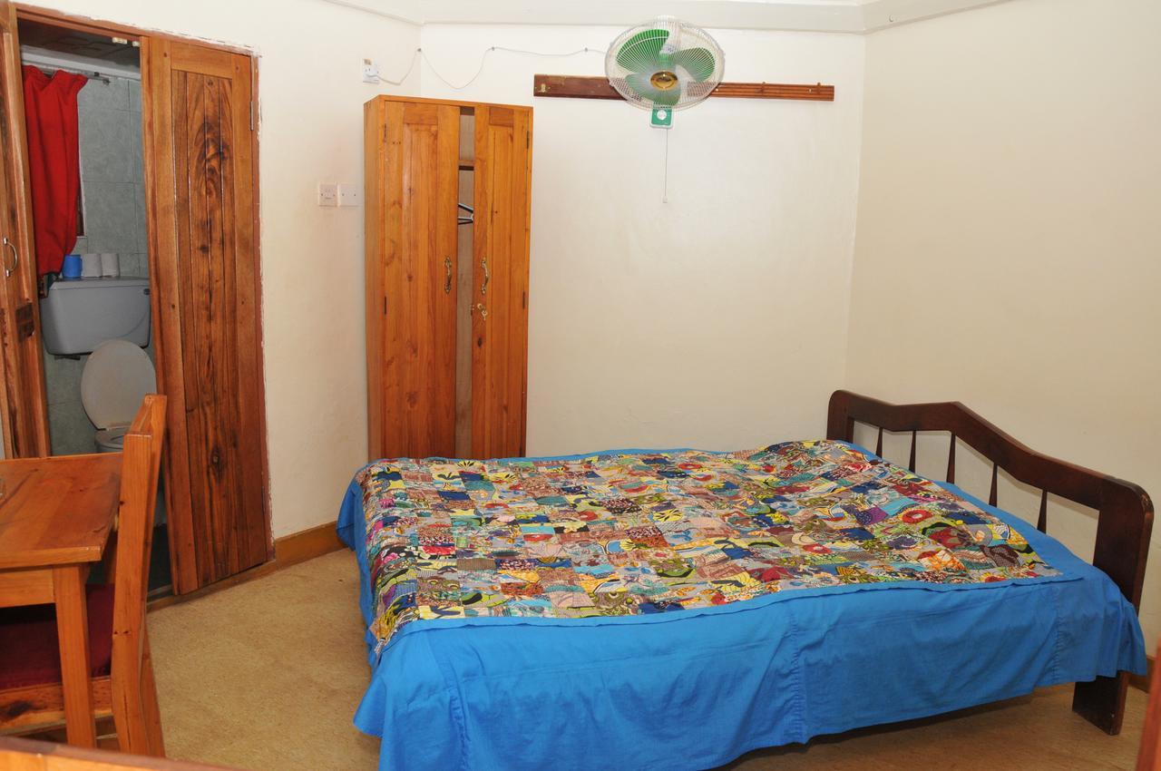 Masindi New Court View Hotel מראה חיצוני תמונה