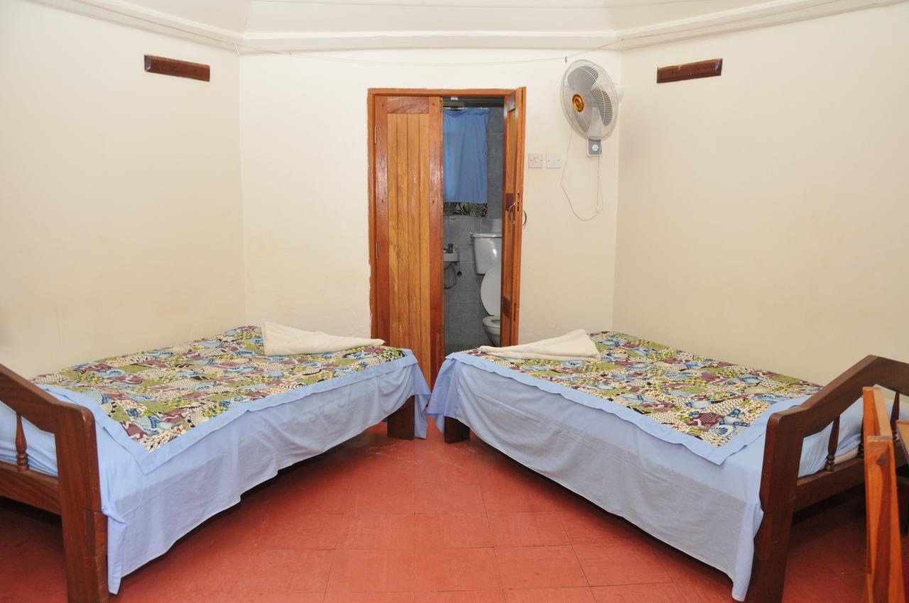 Masindi New Court View Hotel מראה חיצוני תמונה